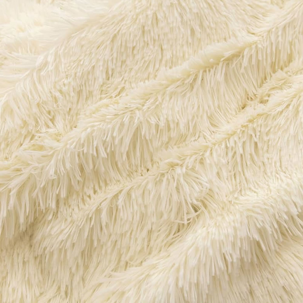Faux Fur Comforter - Colour: Not specified / Size: Eu King 4 Piece Set: image 7