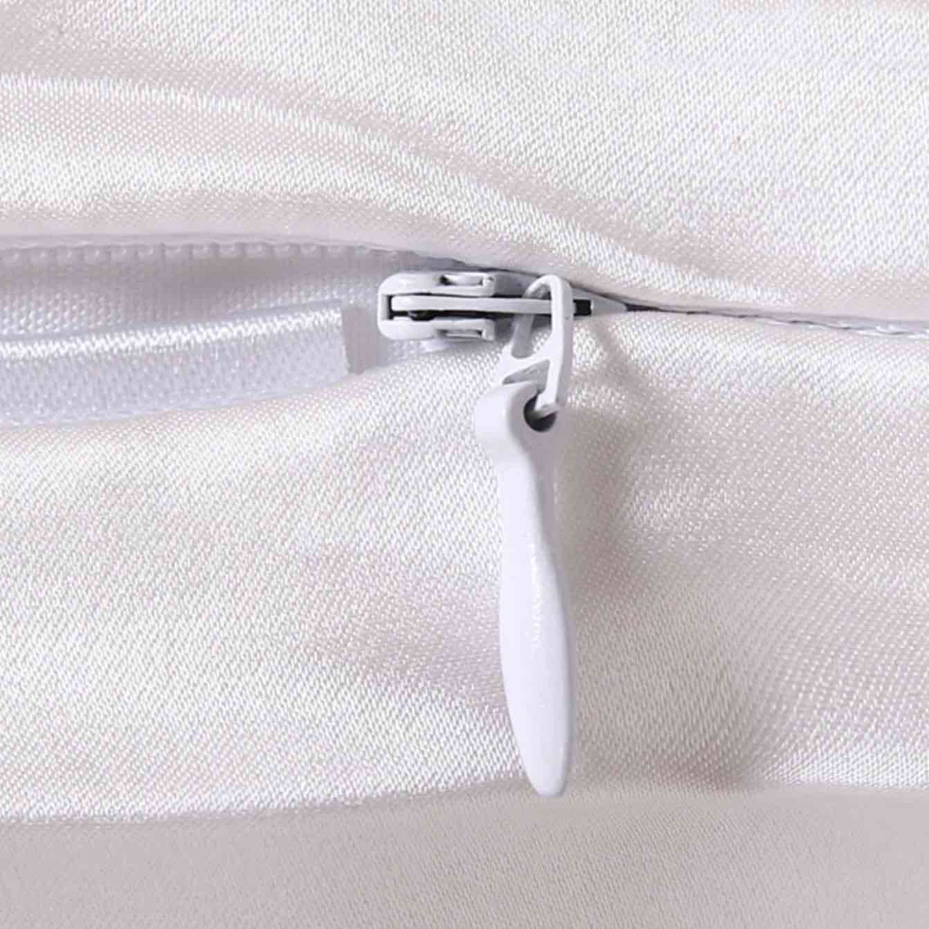 Silk Pillowcase - Colour: Black (Option 1): image 5